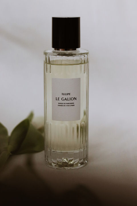 Delicate Floral Scents of Early Summer: Exploring The Timeless Le Galion Collection